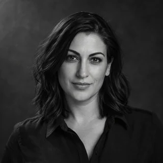 Elena Cross